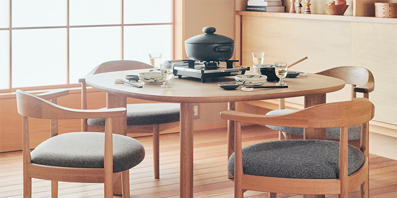 低座の椅子と暮らしの道具店